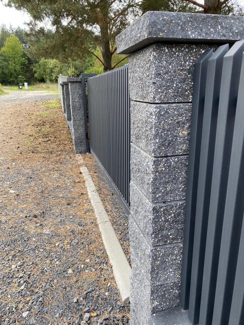 Pustak ścienno-cokołowy 20x19.5x19 cm 3stronnie łupany Galaxy Ziel-Bruk