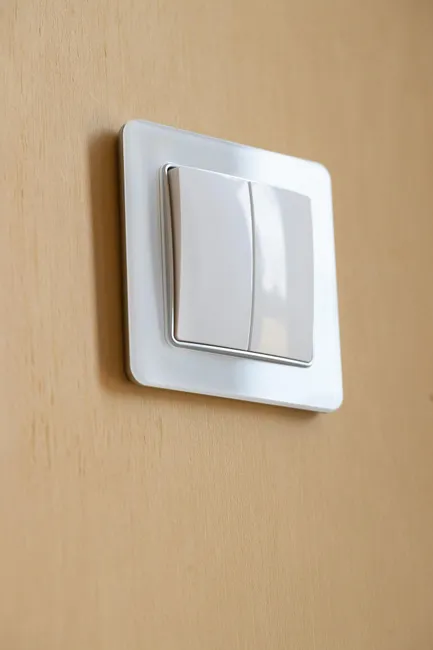 Ramka pojedyńcza biały szkło SEDNA DESIGN SCHNEIDER ELECTRIC