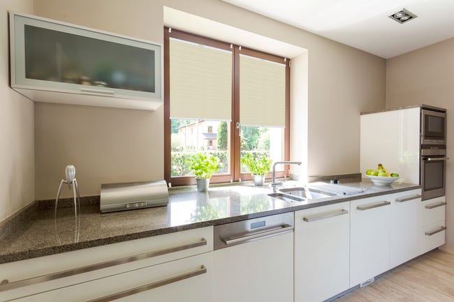 Roleta plisowana Metallic Perłowy 112 x 220 cm z połyskiem