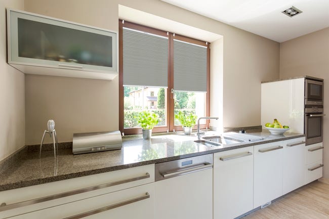 Roleta plisowana Metallic Srebrzysty 60 x 120 cm z połyskiem