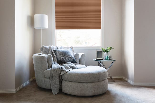 Roleta plisowana zaciemniająca Cappuccino 52 x 220 cm termoizolacyjna