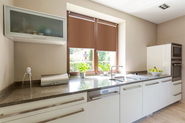 Roleta plisowana zaciemniająca Cappuccino 86 x 220 cm termoizolacyjna