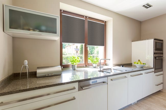 Roleta plisowana zaciemniająca Granit 86 x 140 cm termoizolacyjna
