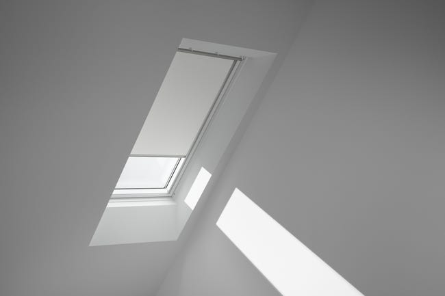 Roleta zaciemniająca do okna dachowego 78x118 biała Velux