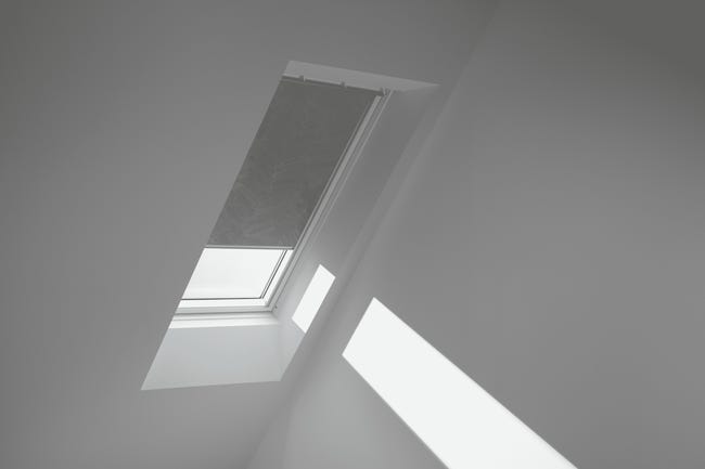 Roleta zaciemniająca do okna dachowego 78x118 cm khaki z aluminiową ramą Velux