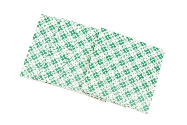 Taśma klejąca dwustronna w paskach 16 szt. 25 mm x 25 mm Scotch