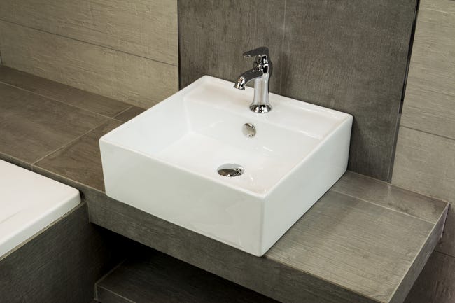 Umywalka ceramiczna Liwia 41 x 41 Domino