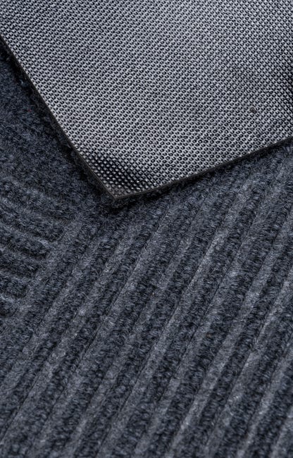 Wycieraczka wewnętrzna Tire Modern 120 x 80 cm ciemnoszara