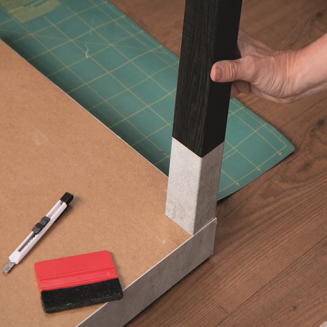 Zestaw do montażu okleiny nożyk i rakla