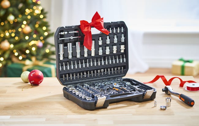 Zestaw kluczy nasadowych 110 szt. Neo Tools