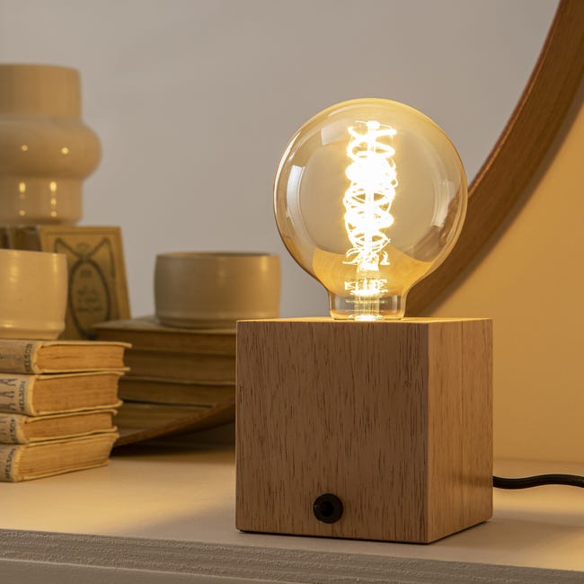 Żarówka dekoracyjna LED E27 4,8 W 500 lm Lexman