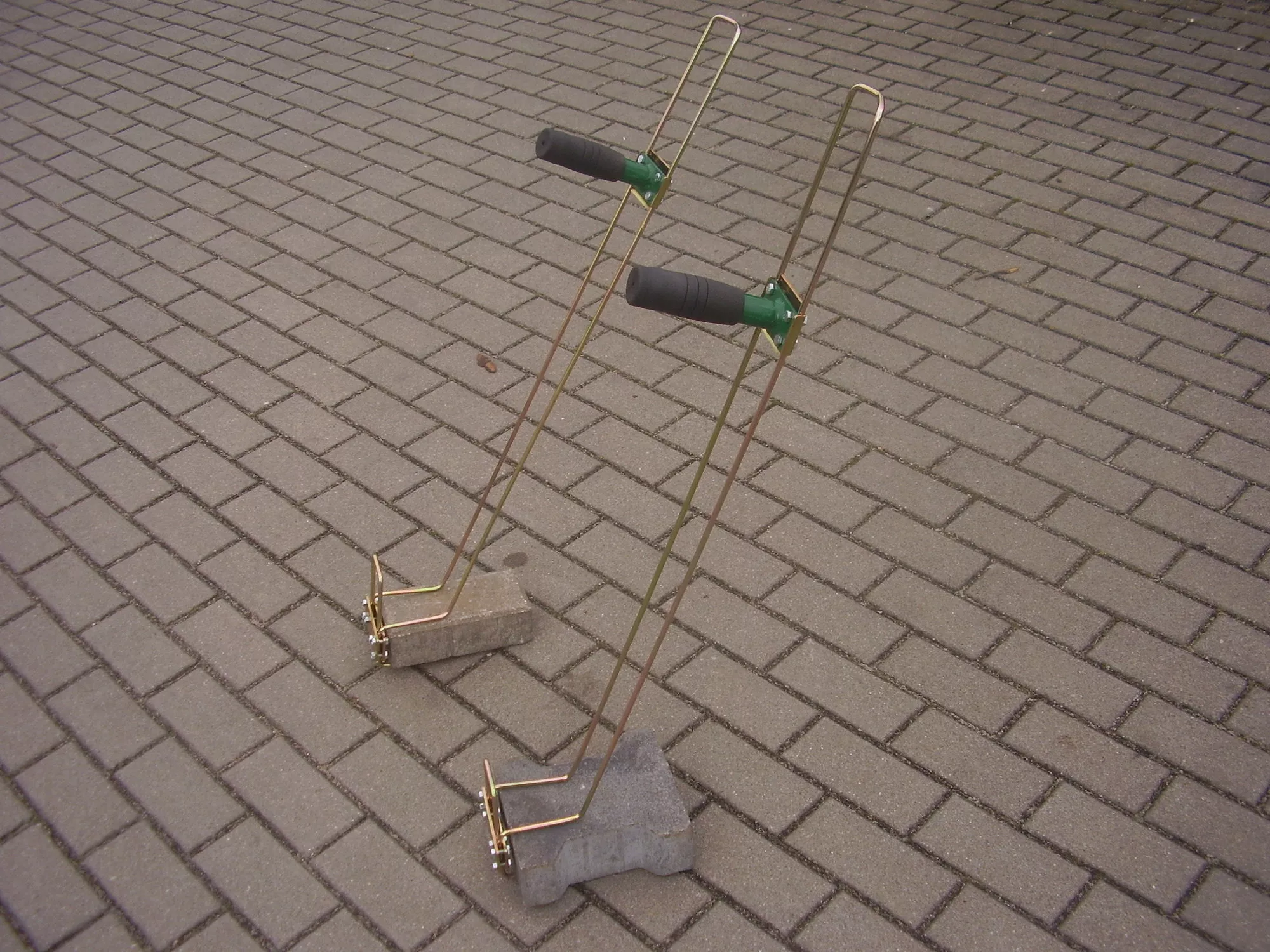 Chwytak do kostki brukowej Wujon PK-1
