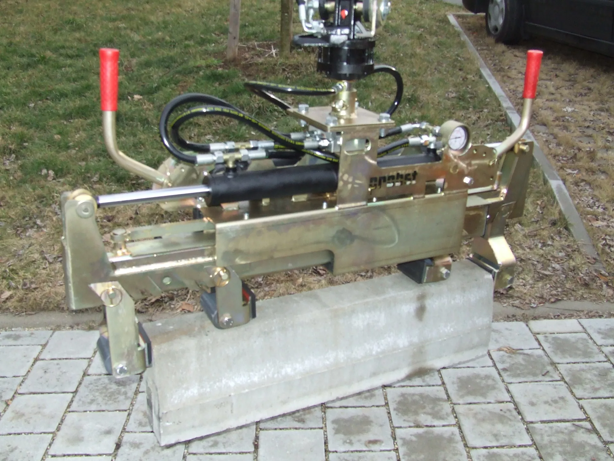 Chwytak hydrauliczny Probst VZ-H-UNI-KV + adapter