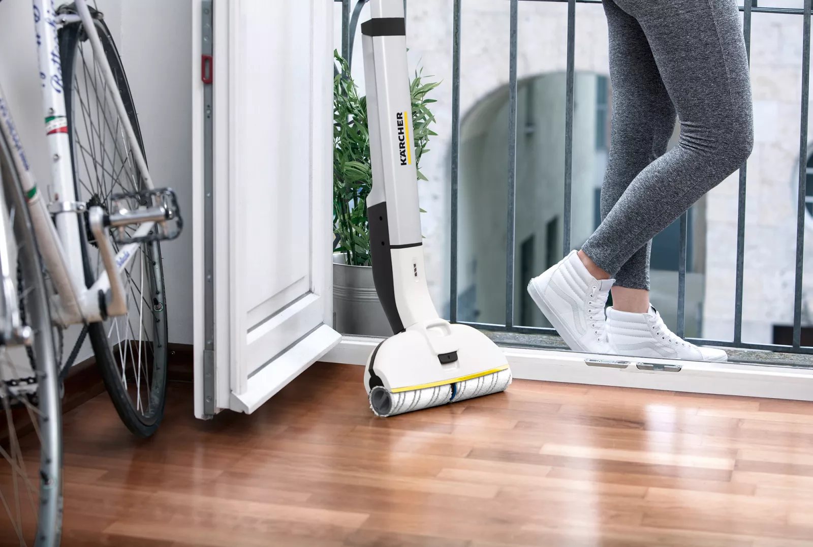Mop elektryczny Kärcher EWM 2 Premium Home Line | 