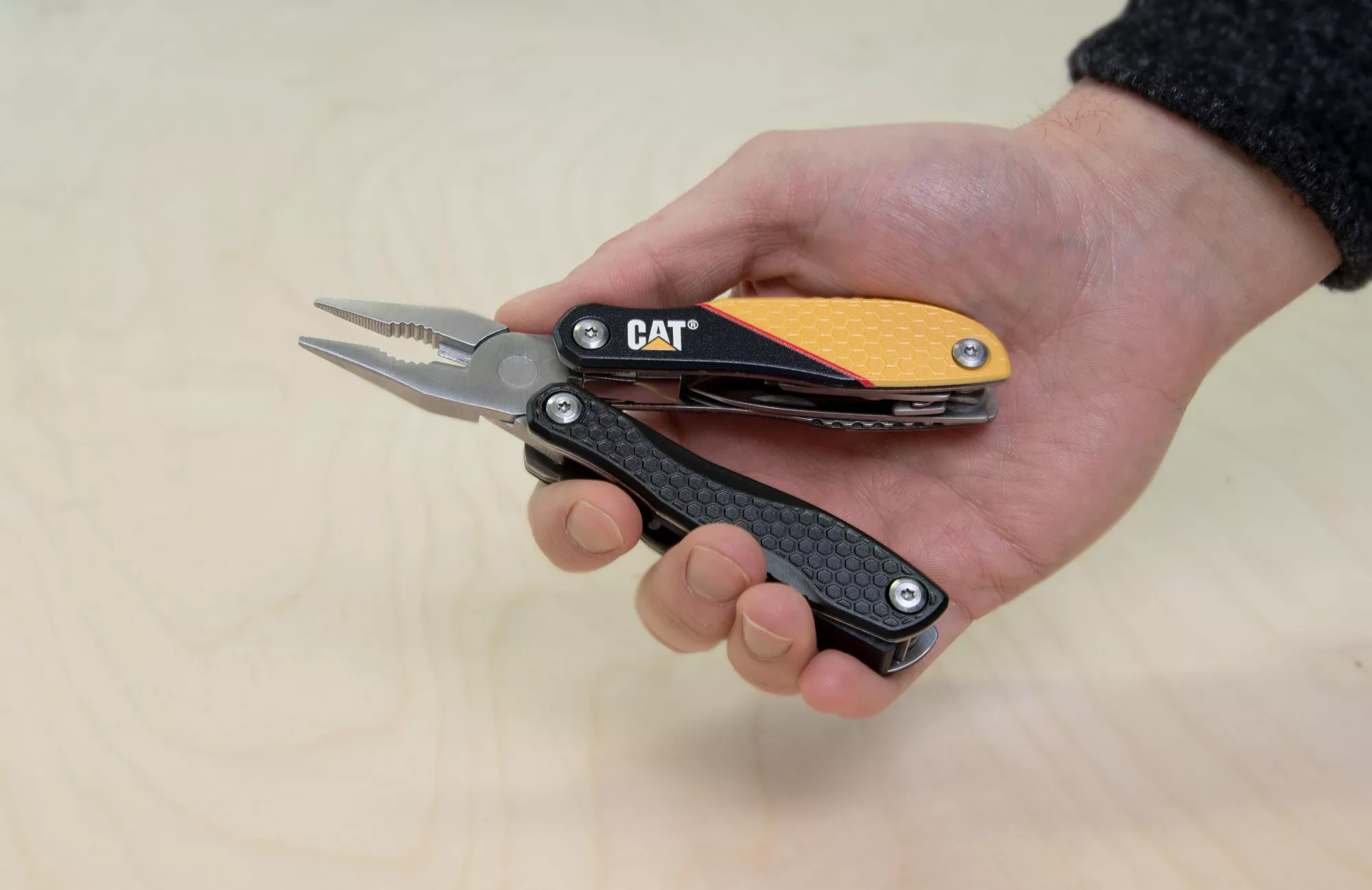 Narzędzie Multitool 13 w 1 Caterpillar Multi-Function Tool