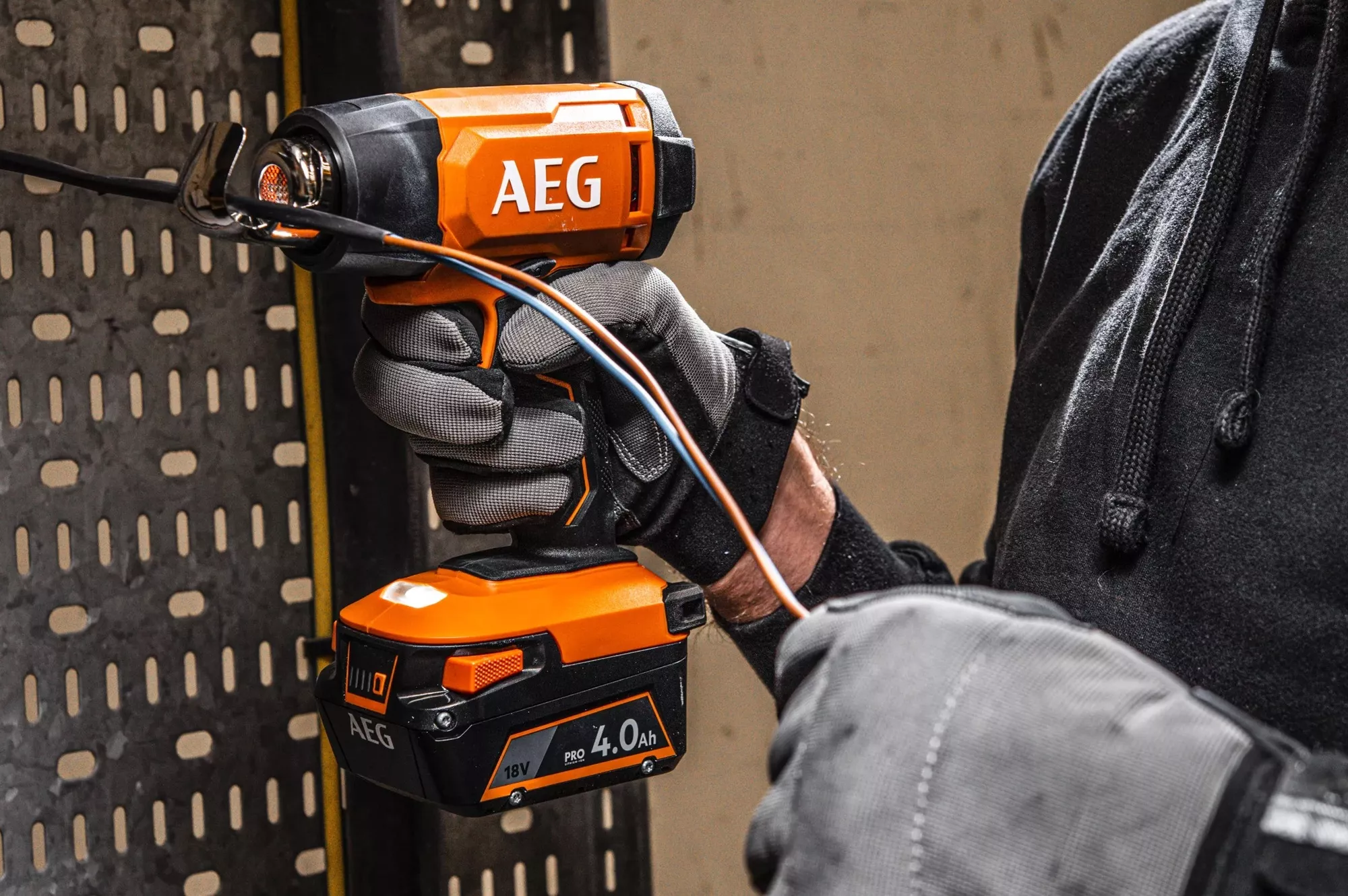 Opalarka AEG PowerTools BHG18-0