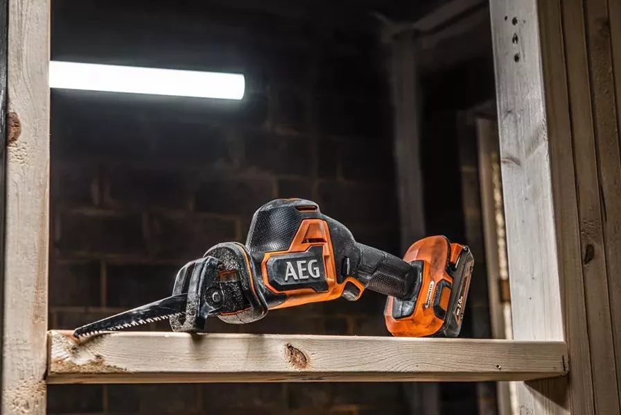 Piła szablasta AEG PowerTools BUS18SBL-0