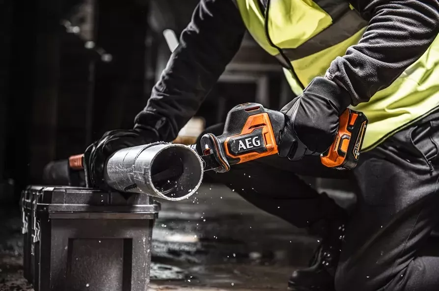 Piła szablasta AEG PowerTools BUS18SBL-0