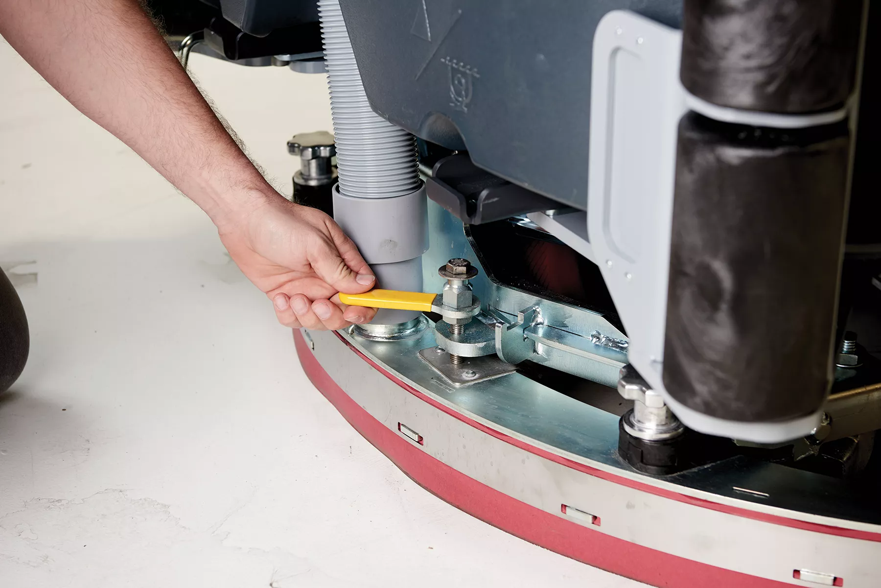 Wielofunkcyjny automat szorująco-zamiatający Nilfisk CS7010 D 