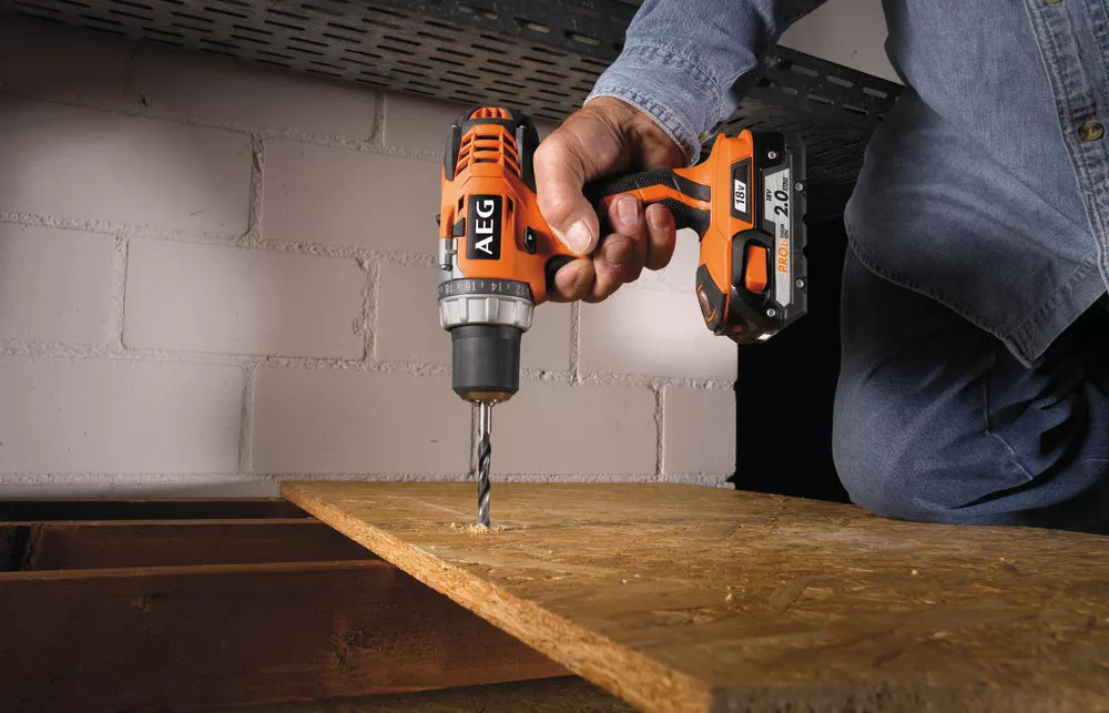 Wiertarko-wkrętarka AEG PowerTools BS18C2LI-202c | 