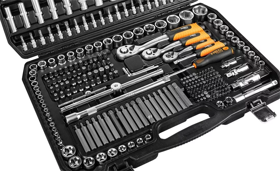 Zestaw kluczy Neo Tools 10-218