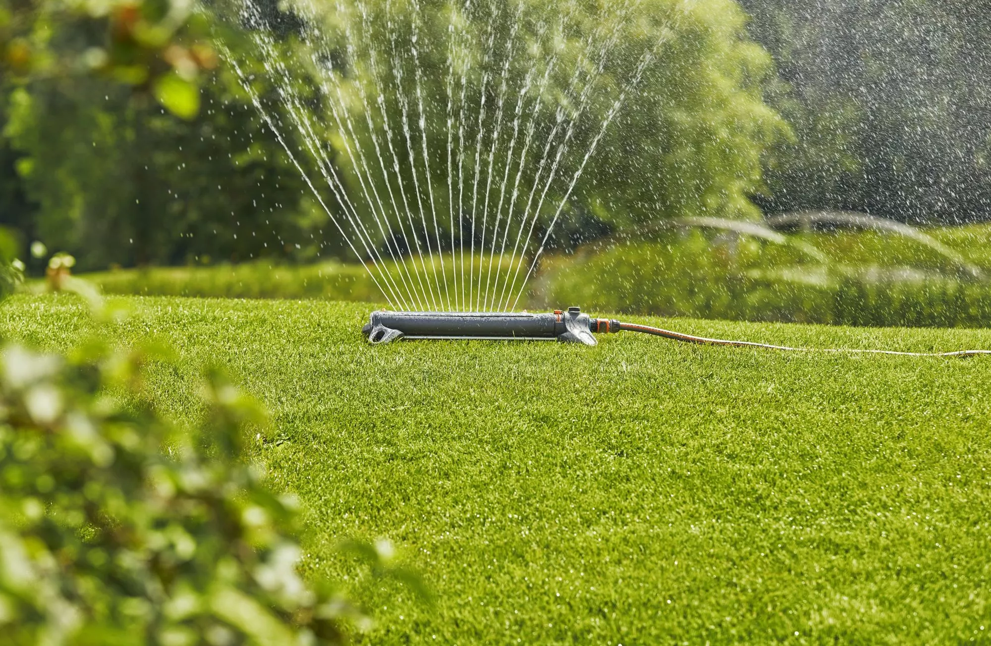 Zraszacz wahadłowy Gardena AquaZoom L ▷ 
